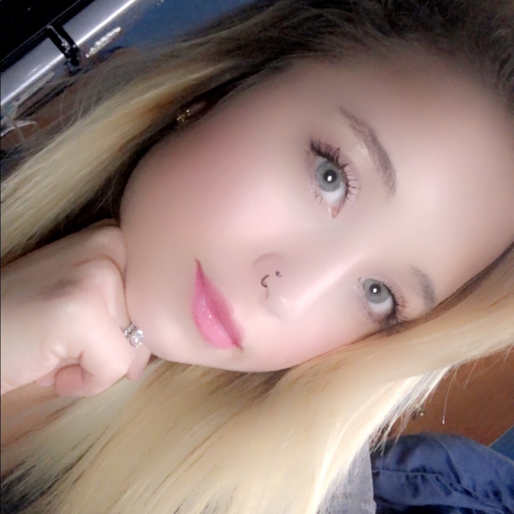 Meet your Posher, Aubri
